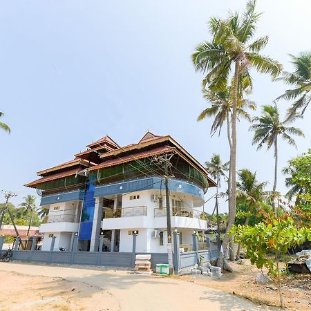 Oyo 11891 Amare Beach Resorts Alappuzha Kültér fotó